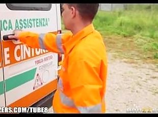 Brazzers - Sexy doctor Valentina fucks in an ambulance