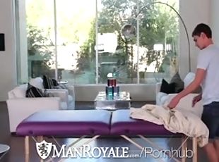 ManRoyale - Innocent massage turns into sloppy fuck with facial
