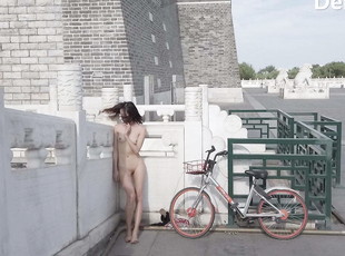nudiste, chinoise