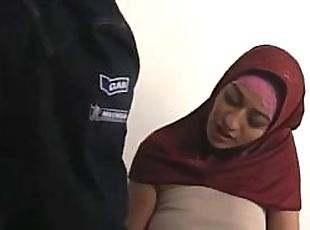 Oriental Paki Muslim Wife in Red Hijab cheats with BWC or Big Weste...