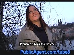 Publicagent Brunette is paid for sex from a stranger on the street