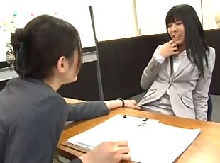 Office lady seduced by lesbian during interview