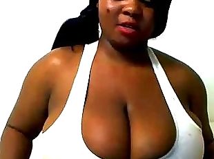 Big tits ebony model on cam!