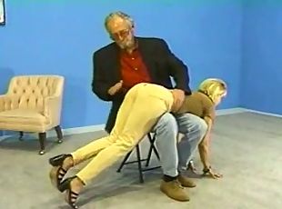 runkkaus-spanking