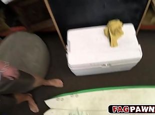 Surfer exchange his dick and ass for a cash