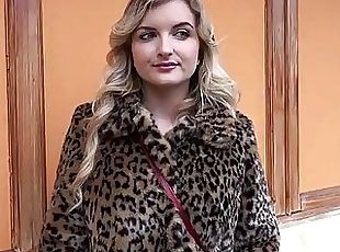 Czech slut banged in exchange for money